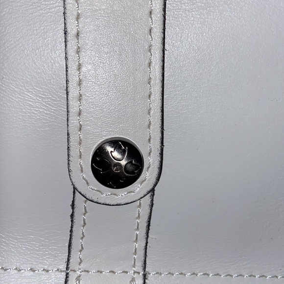 Patricia Nash - Picture 2 of 12